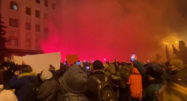 Митинг в поддержку Стерненко, фото: скриншот