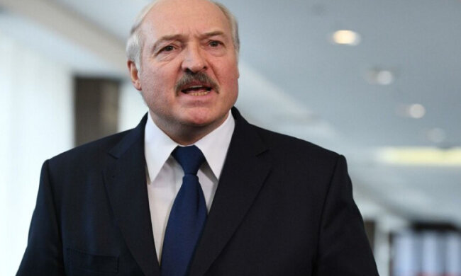 Карты под стол, стволы на стол: Лукашенко решил поучить Зеленского, как вести переговоры с Путиным