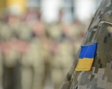 Призову на строкову військову службу в Україні більше не буде: підписано історичний документ