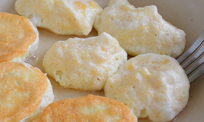 Тітонька Сара знає секрет: рецепт справжніх соковитих єврейських котлет. У них закохуються