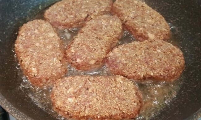 Котлеты из куриных сердец, фото: youtube.com