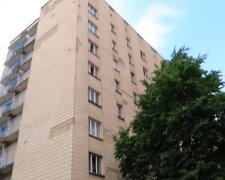 "Совкове жлобство". Українець порвав мережу своїм "балконом з нуля" у багатоповерхівці, фото