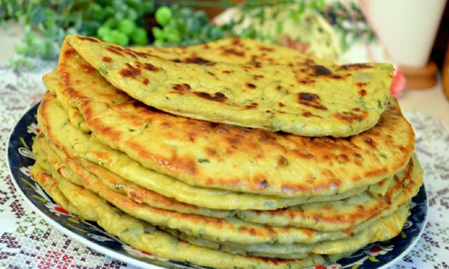 Когда осталось пюре. Хозяйкам подсказали простой рецепт картофельных лепешек. Оценят даже дети