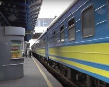 Новое – это хорошо забытое старое: «Укрзализныця» возобновила курсирование поездов в популярном направлении