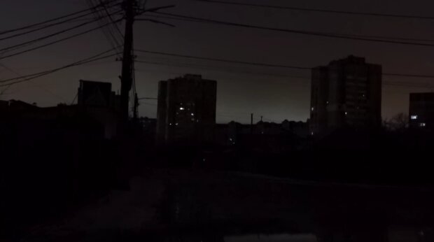 Відключення світла, води, опалення, блекаут