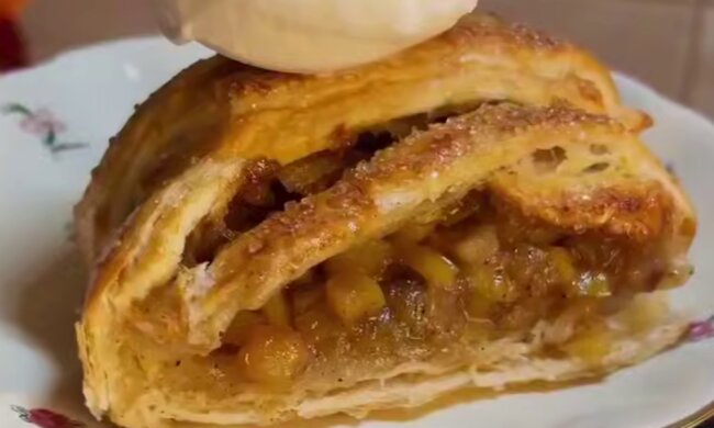 Ленивый штрудель с яблоками, кадр с видео