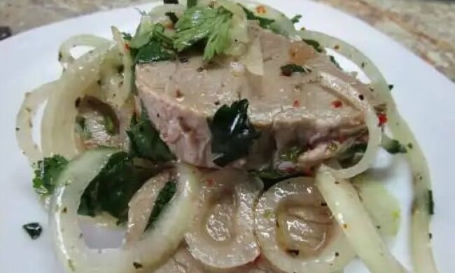 «Холодний» шашлик: рецепт приготування вишуканого м'яса в маринаді без мангалу та духовки