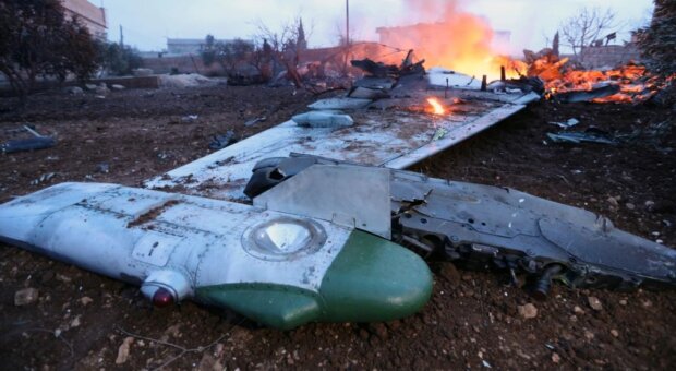 Знову "бавовна": знищено російський штурмовик Су-25 і чотири безпілотники