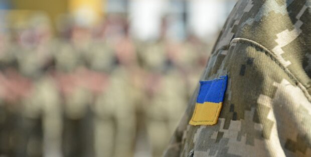 Призову на строкову військову службу в Україні більше не буде: підписано історичний документ
