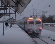 Пригородный поезд. Фото: скриншот YouTube-видео