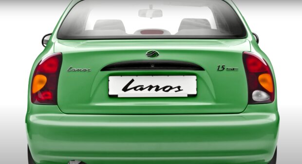 Украинец превратил старенький Lanos в автомобиль мечты: почти премиальный Mercedes