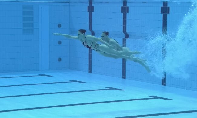 Синхронистка. Фото: YouTube