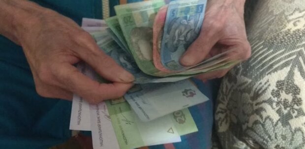 Ніхто не допоможе в старості. У Мінсоцполіки сказали українцям самостійно збирати на пенсію