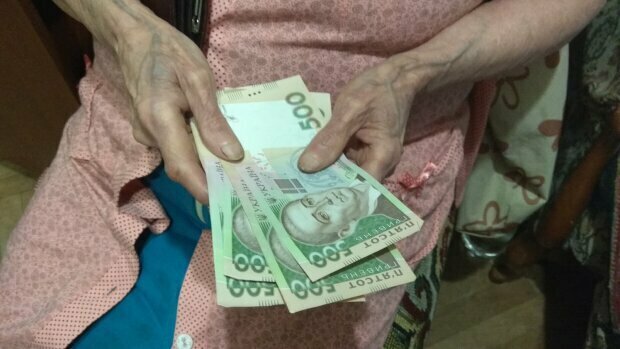Пенсионерам выплатили пособия за декабрь