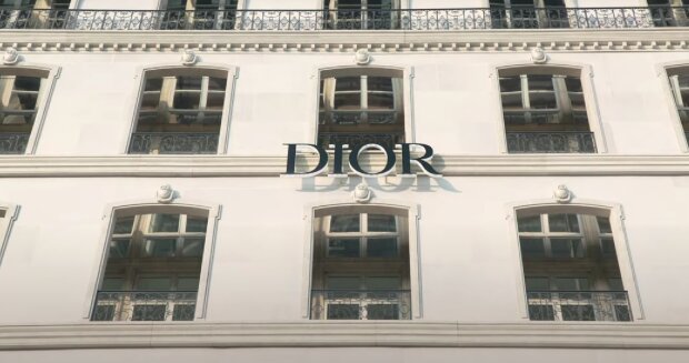 Це колгосп: як виглядають кросівки на підборах від Dior за ціною Ланоса. Фото