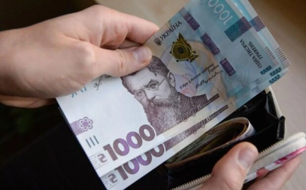 Выдадут 900 гривен на оплату коммунальных услуг: кто сможет получить эту сумму