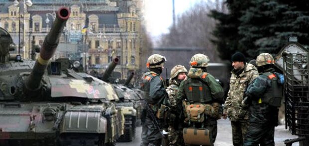 Будьте готовы! На Киев идет мощная колонна российских военных. Помечены знаком "V"