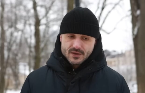 Андрій Федінчик, кадр з інтерв'ю