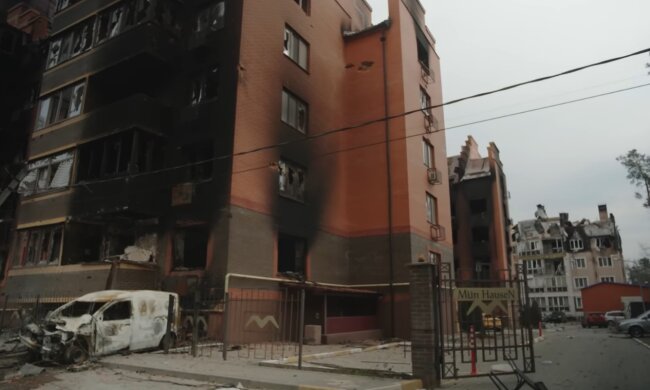 Предупреждение: комендантский час на двое суток! Не выходите на улицу!