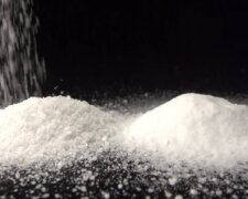 Лікарі назвали головну небезпеку споживання харчової солі