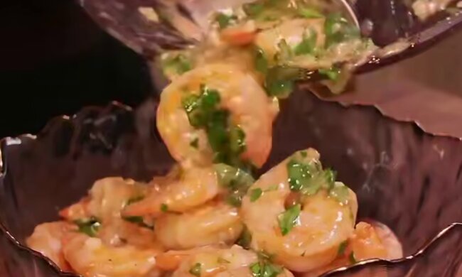 Креветки у пікантному соусі, кадр з відео