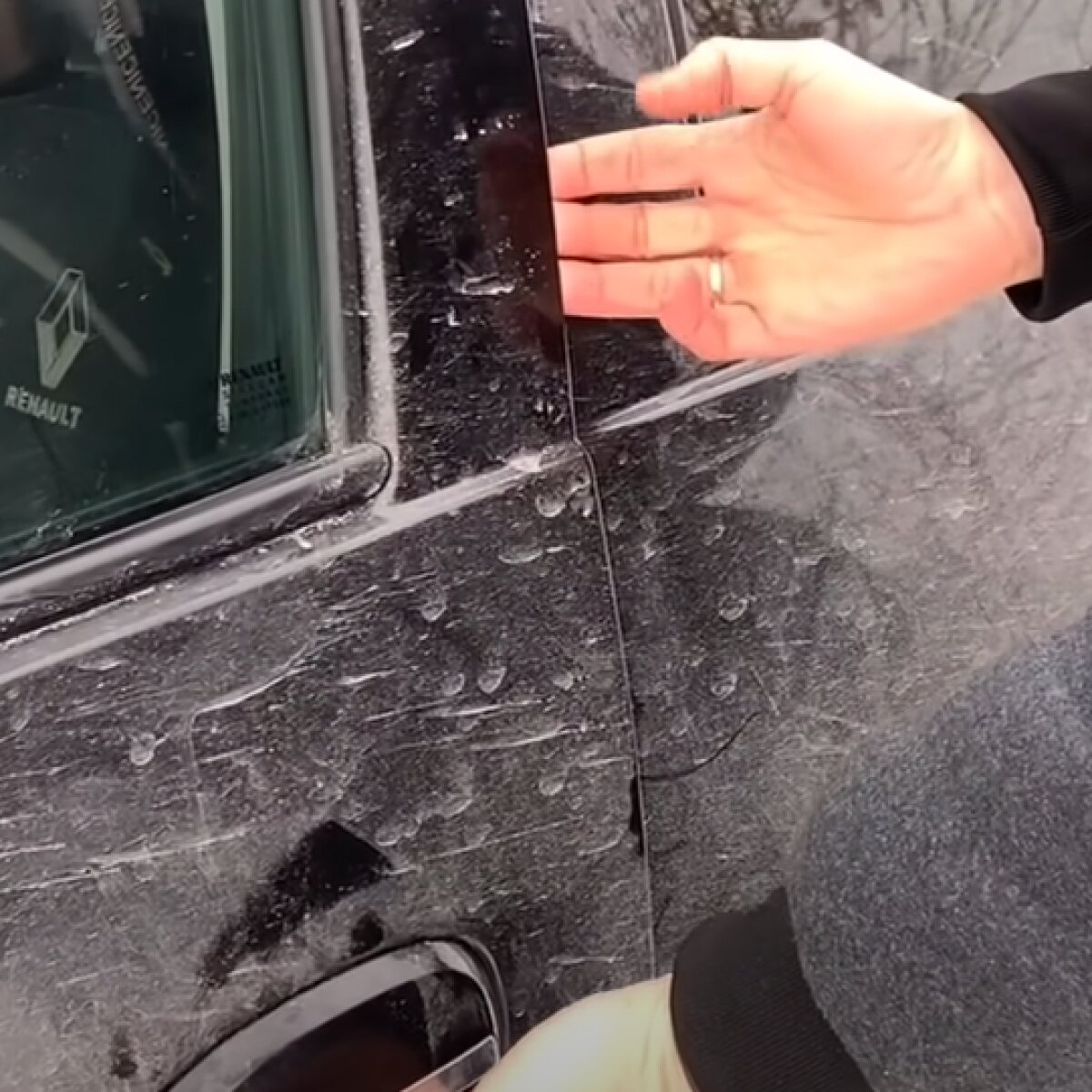Автомобилистам рассказали, как без проблем открыть крышку бензобака, если  она примерзла. Hyser.com.ua