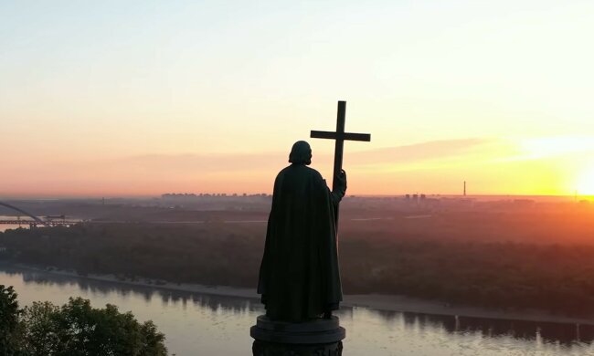 На День Киева Кличко показал, как меняется все, кроме любви киевлян к родному городу