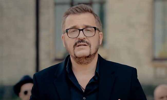 Схожий на Максима Галкіна: Олександр Пономарьов показав фото 15-річного сина