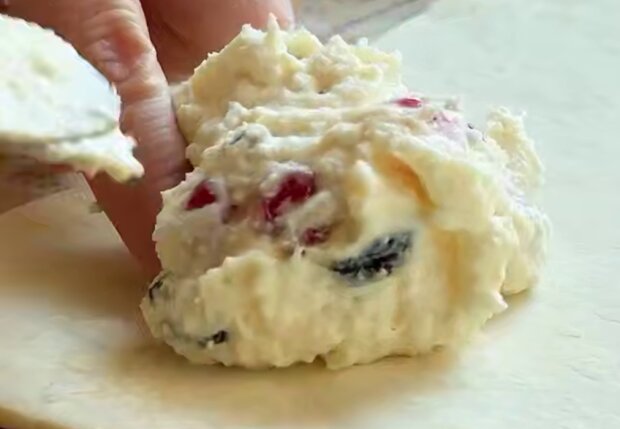 Улитки с творогом, кадр из видео