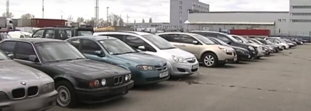 Автомобілі. Фото: скріншот YouTubе