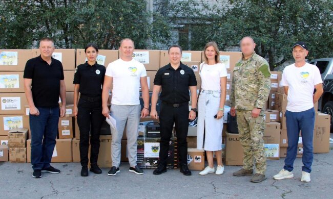 БФ молодіжної ініціативи "Надія" передав допомогу підрозділам Національної поліції України