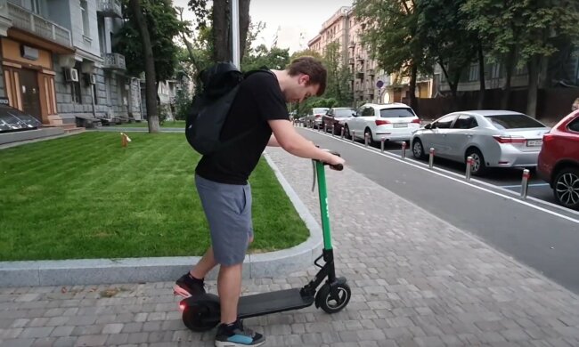 Самокат. Фото: скриншот YouTube-видео
