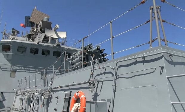 Вийшли два кораблі: Росія готується завдати ударів з Чорного моря. Попередження