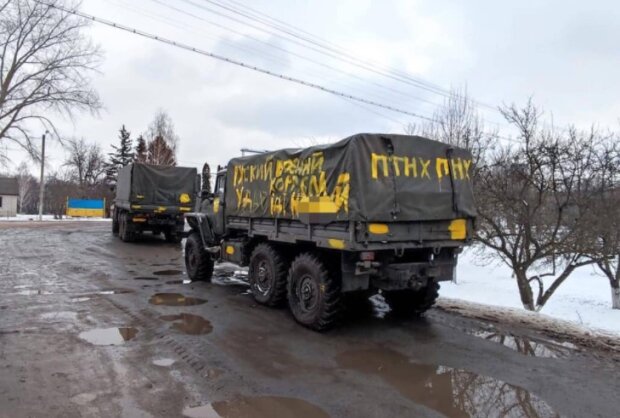 Сдают целые колонны: российская армия передала ВСУ 10 своих танков и ракетный комплекс. Фото