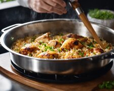 Это еще лучше, чем плов: рецепт куриных ножек с рисом, запеченных в фольге