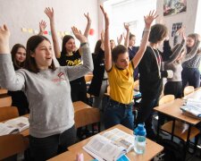 Українські школярі тепер зможуть здобувати стипендії: кому виплатять