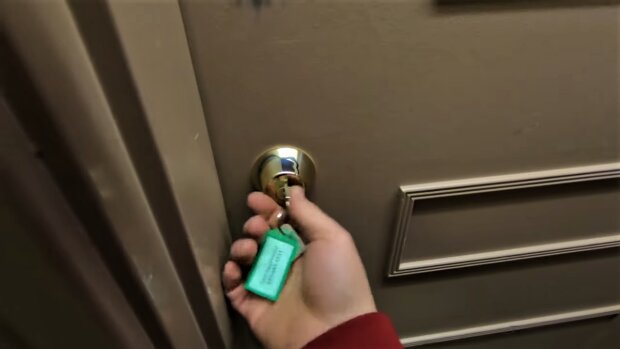 Ключи от квартиры. YouTube