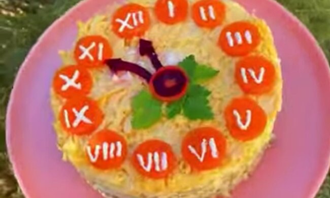 Крабовий салат "Новорічний годинник"