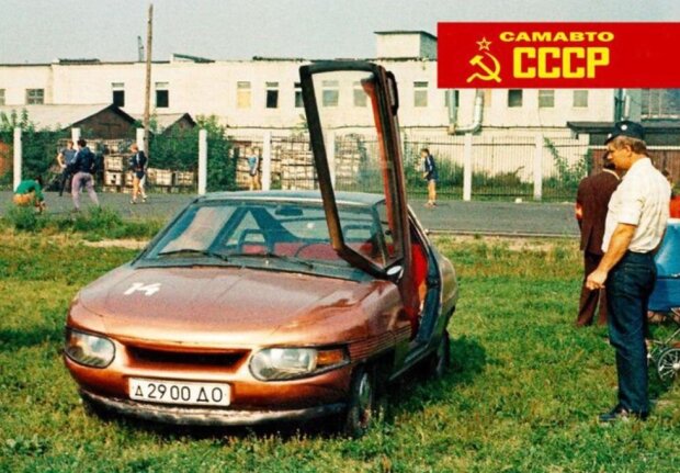 Советский автомобиль Салют: архивное фото