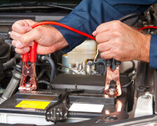 Чтобы не угробить машину: как правильно выбрать провода для прикуривания, на случай, если сел аккумулятор