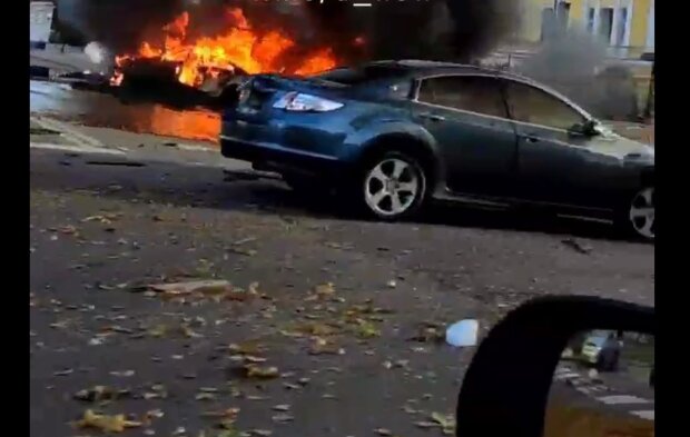 Мощная атака центра Киева: над городом клубы дыма. Четыре удара. Видео
