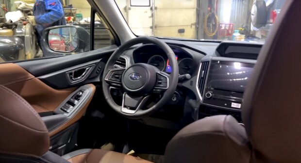 Subaru Forester: скрин с видео