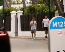 Абрамович и Вязьмикин, сбежавшие в Монако, наживаются на украинских производителях алкоголя и табака – СМИ