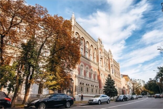 Банки закриють усі відділення в Україні: експерт назвав причину