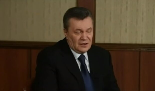 Люди в ланцюгах, камери заклеюють ізолентою: Янукович відкрив у Пітері таємний заклад