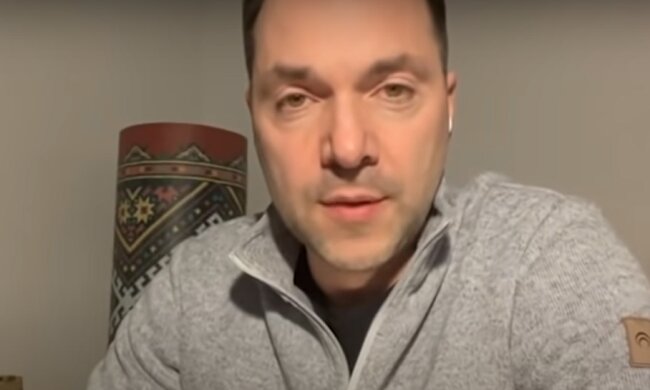 "Опять начнется": Арестович назвал дату нового вторжения в Украину