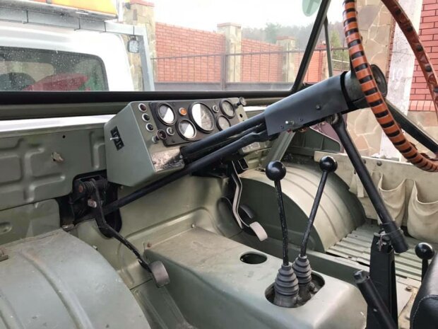Военный внедорожник