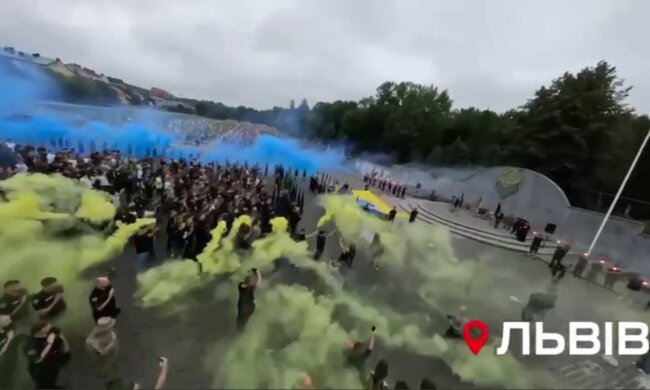 День военной разведки: "Тень" провела марш памяти по всей Украине