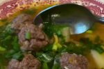 Суп с фрикадельками, кадр из видео