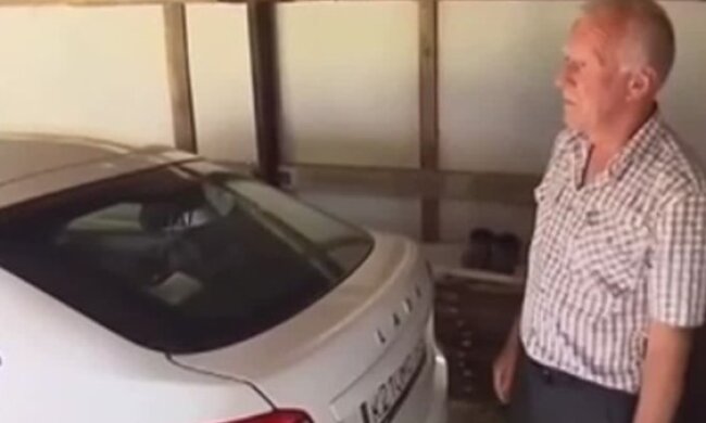 Вместо сына выдали "Ладу": семья российского оккупанта радуется подачкам власти. Видео